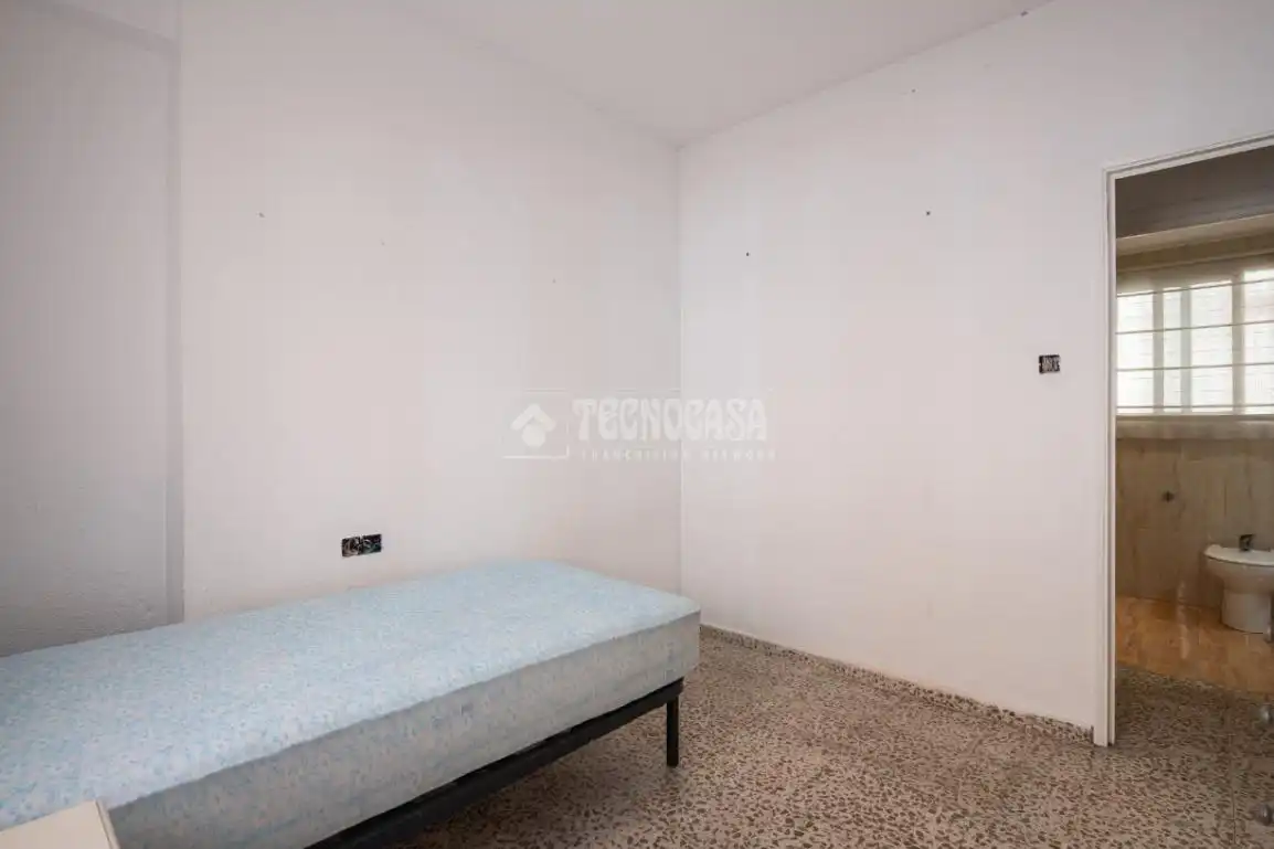Piso con terraza en venta en Av. Don Bosco, imagen 7