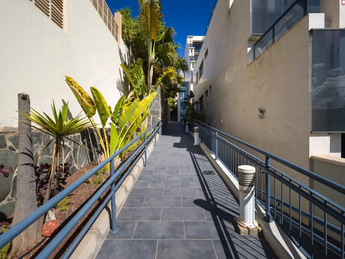 Außenansicht von Dachboden zum Verkauf in Las Palmas de Gran Canaria mit Terrasse, Abstellraum und Whirlpool