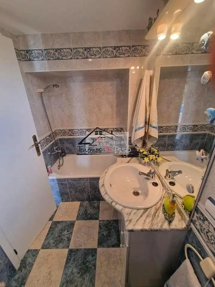 Bany de Finca rústica en venda en Benicarló amb Jardí privat, Terrassa i Piscina