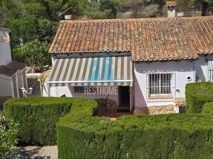 Vista exterior de Casa adosada en venta en Moraira con Aire acondicionado, Jardín privado y Terraza