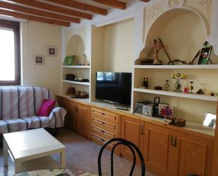 Living room of Apartment for sale in Ciudad Rodrigo  with Storage room and Furnished