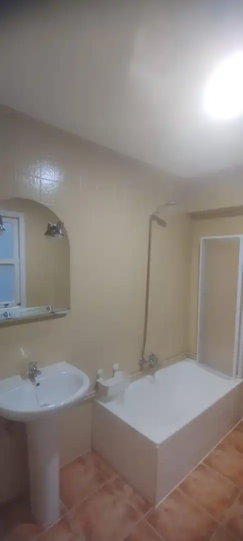 Bathroom of Flat for rent in Redondela  with Heating