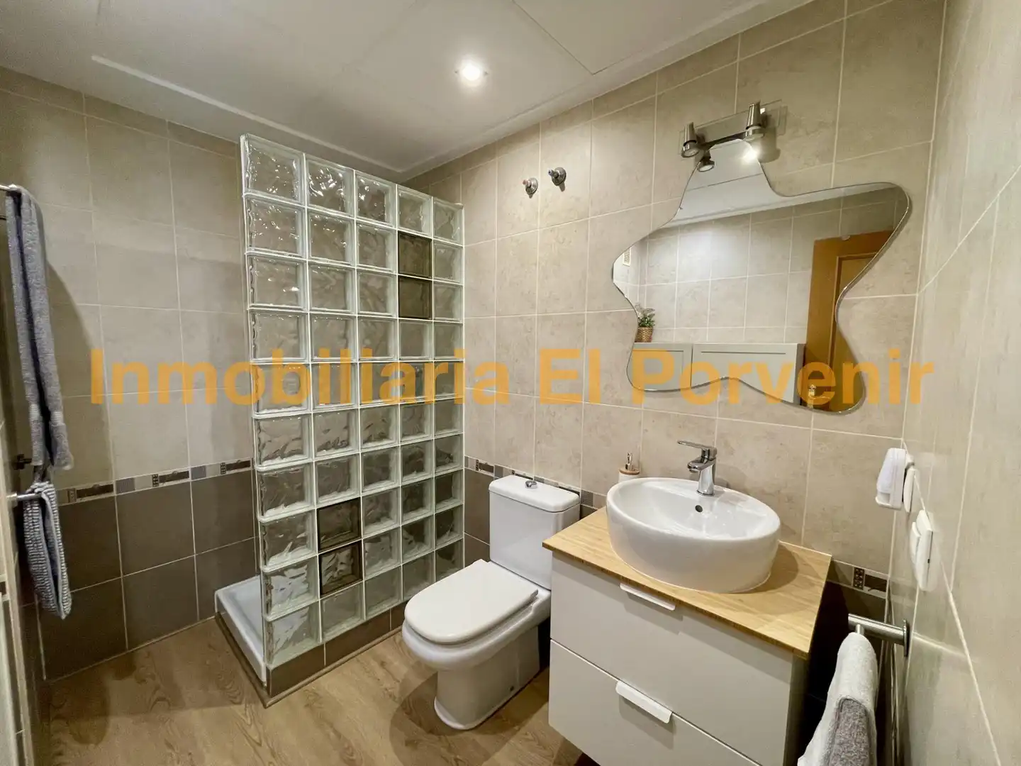 Badezimmer von Wohnung zum Verkauf in Torrent mit Klimaanlage, Heizung und Balkon