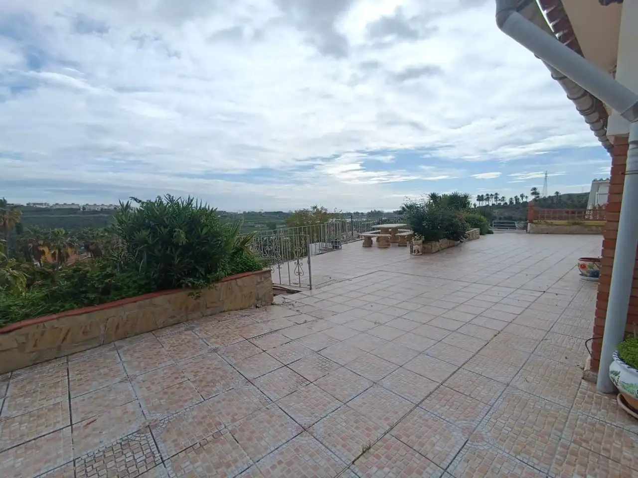Terrassa de Casa o xalet en venda en Vélez-Málaga