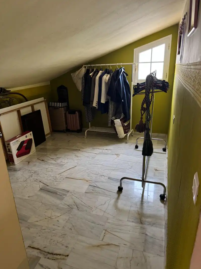Casa adosada en venda en Morón de la Frontera amb Aire condicionat, Jardí privat i Moblat