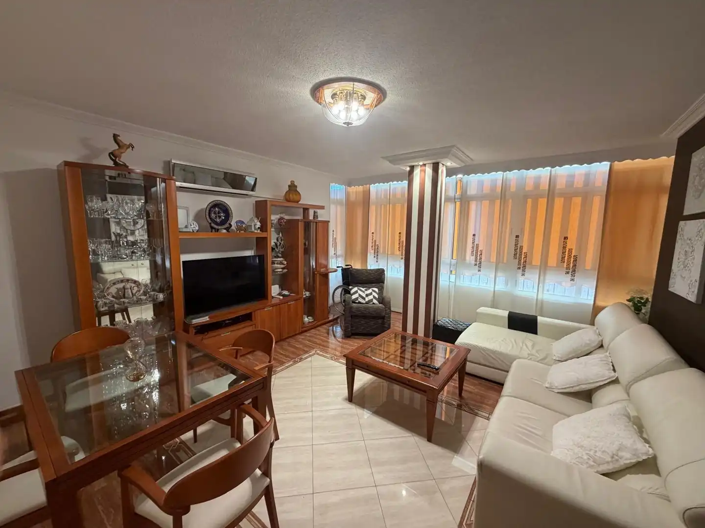 Wohnzimmer von Wohnung zur Miete in Málaga
