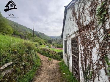 Country house for sale in Luena