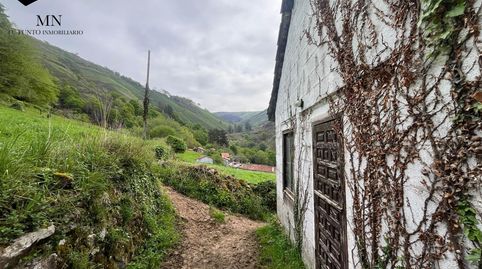 Casa de Piedra con Terrenos  Privacidad Total en Luena