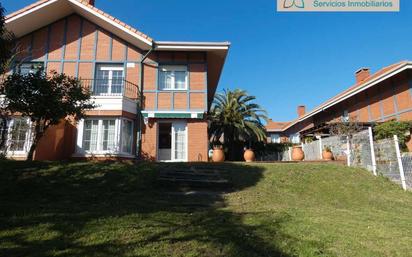 Exterior view of Single-family semi-detached for sale in Getxo   with Terrace