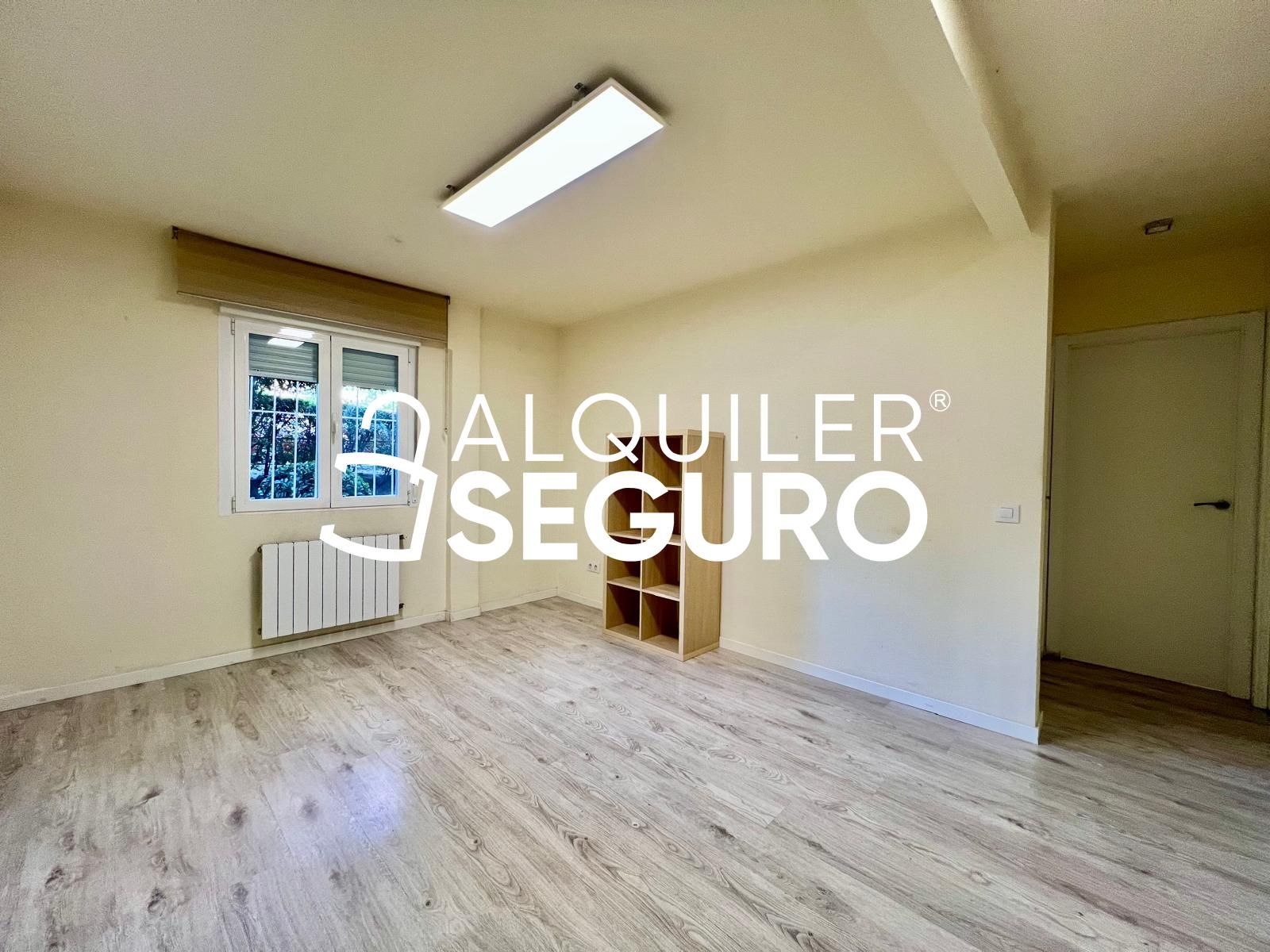 Flat to rent in  Madrid Capital  with Heating