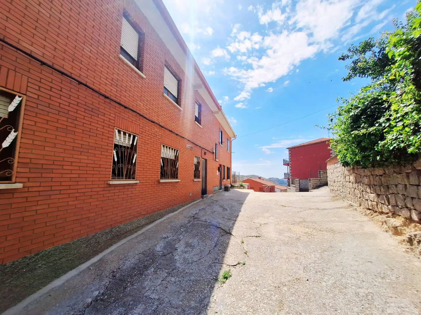Vista exterior de Casa o chalet en venta en El Hoyo de Pinares  con Calefacción, Terraza y Trastero
