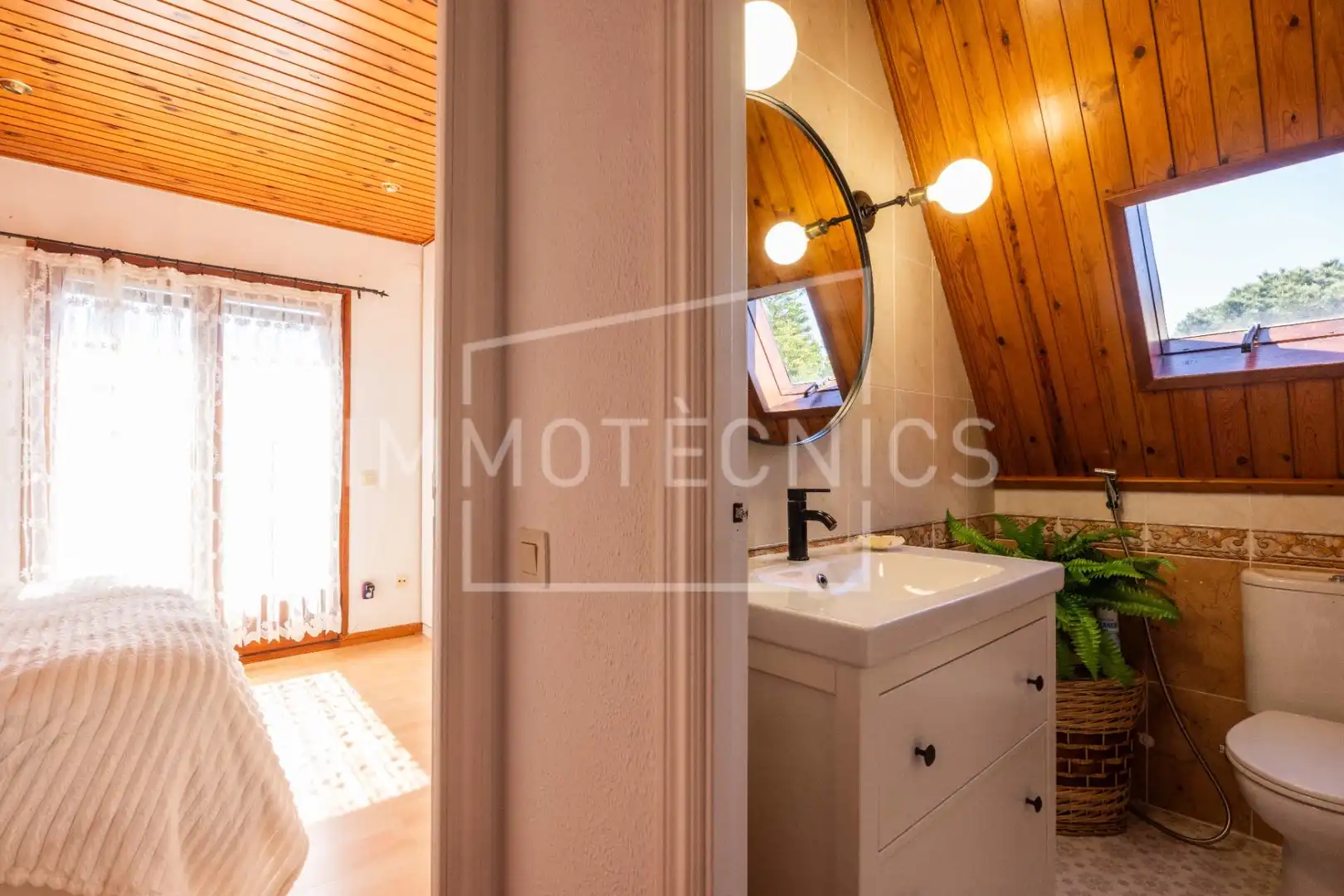 Bathroom of Houses for sale in Sant Cebrià de Vallalta