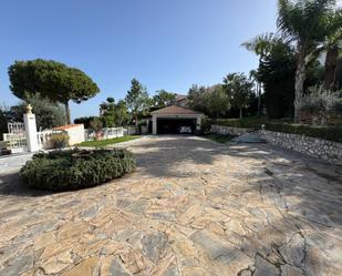 Jardí de Casa o xalet en venda en Torremolinos amb Aire condicionat, Jardí privat i Terrassa