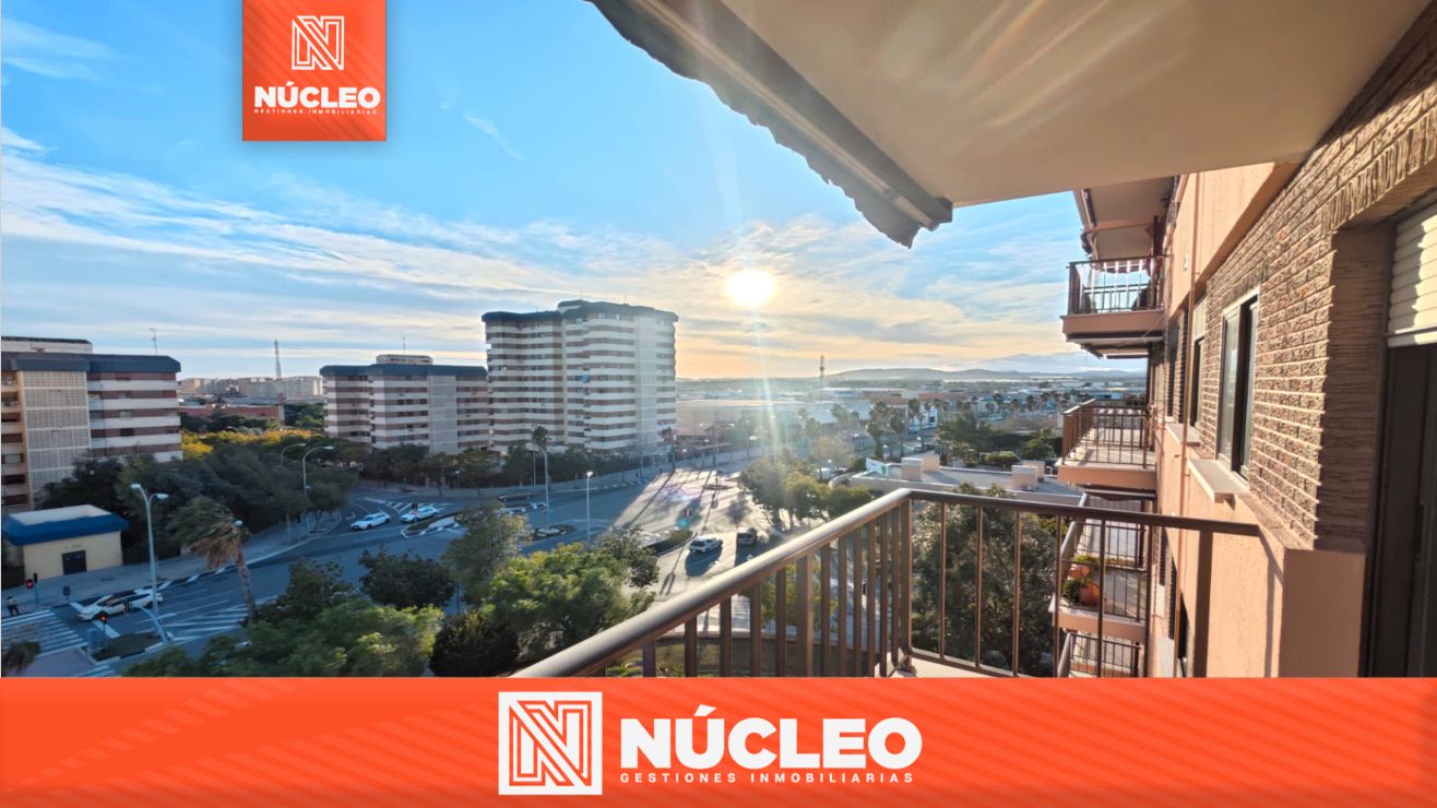 Vista exterior de Pis en venda en Alicante / Alacant amb Traster i Balcó