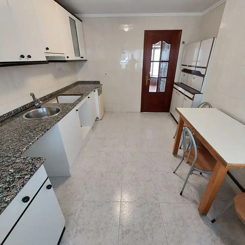Cocina de Piso en venta en Otxandio con Calefacción y Balcón
