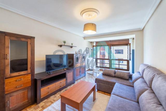 Piso en Alquiler en López Del Vallado en Fozaneldi - Tenderina