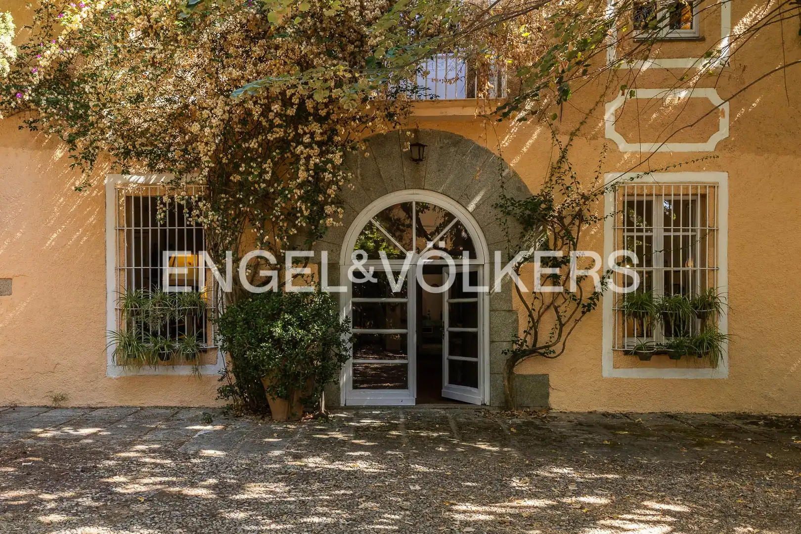 Vista exterior de Casa o xalet en venda en Sant Andreu de Llavaneres amb Calefacció, Jardí privat i Terrassa