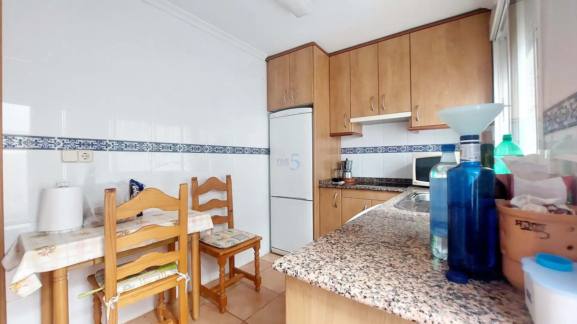 Cuina de Casa adosada en venda en Los Alcázares amb Terrassa, Moblat i Balcó