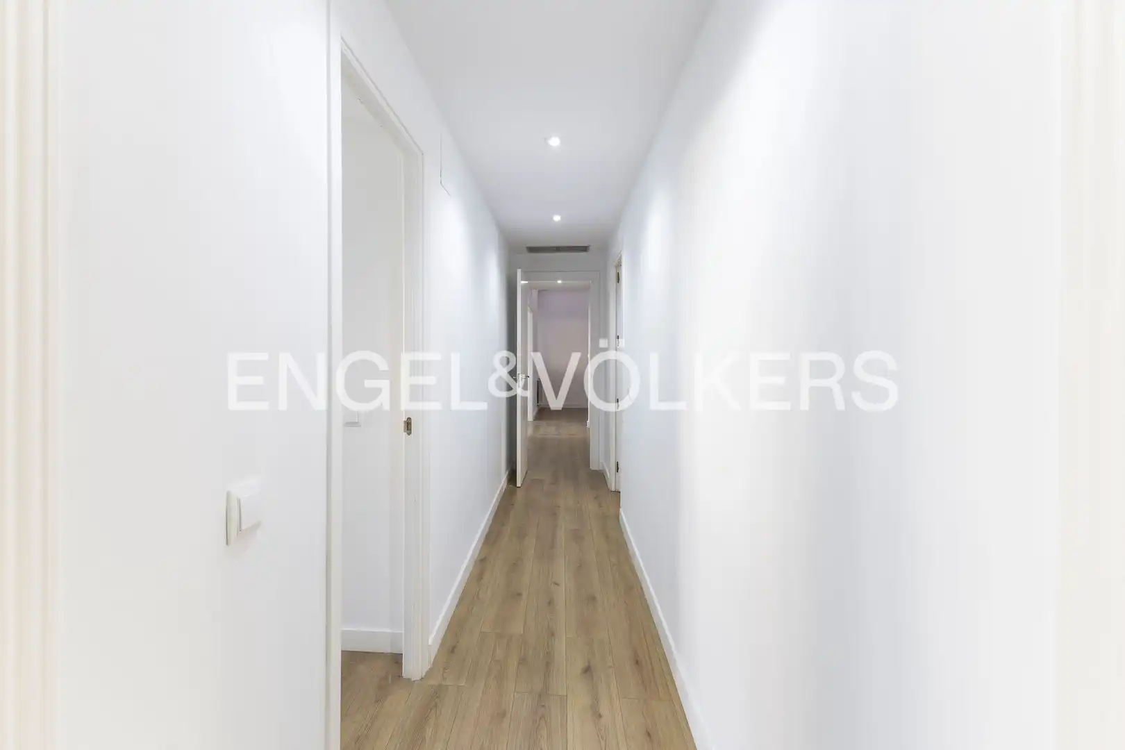 Wohnung zur Miete in Madrid mit Klimaanlage, Heizung und Parkett