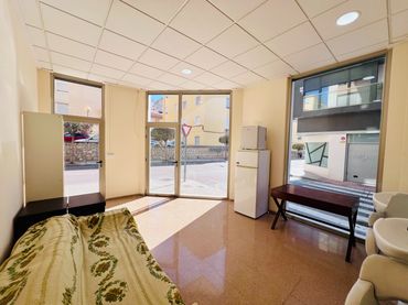 Local comercial en venta en Petrer