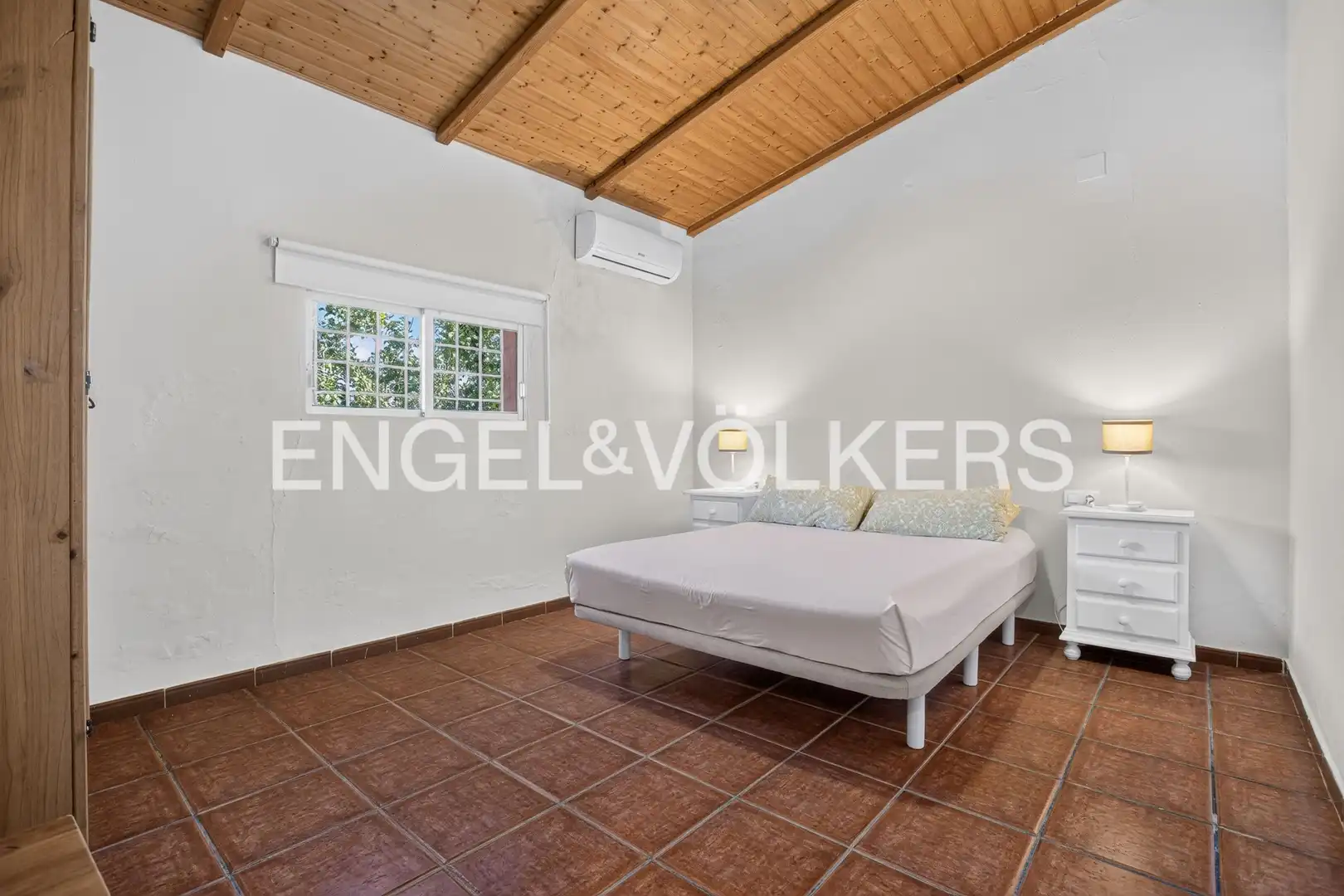 Bedroom of Country homes for sale in Calañas, Huelva