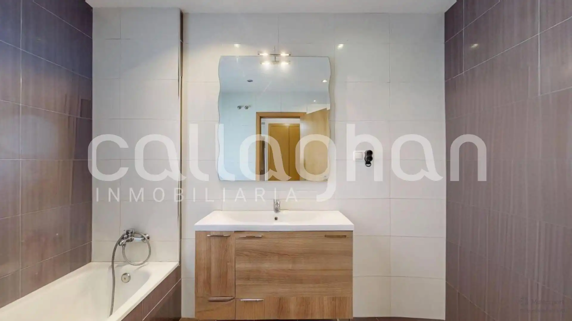 Bathroom of Detached homes for sale in Benaguasil  with Air Conditioner, Heating and Private garden