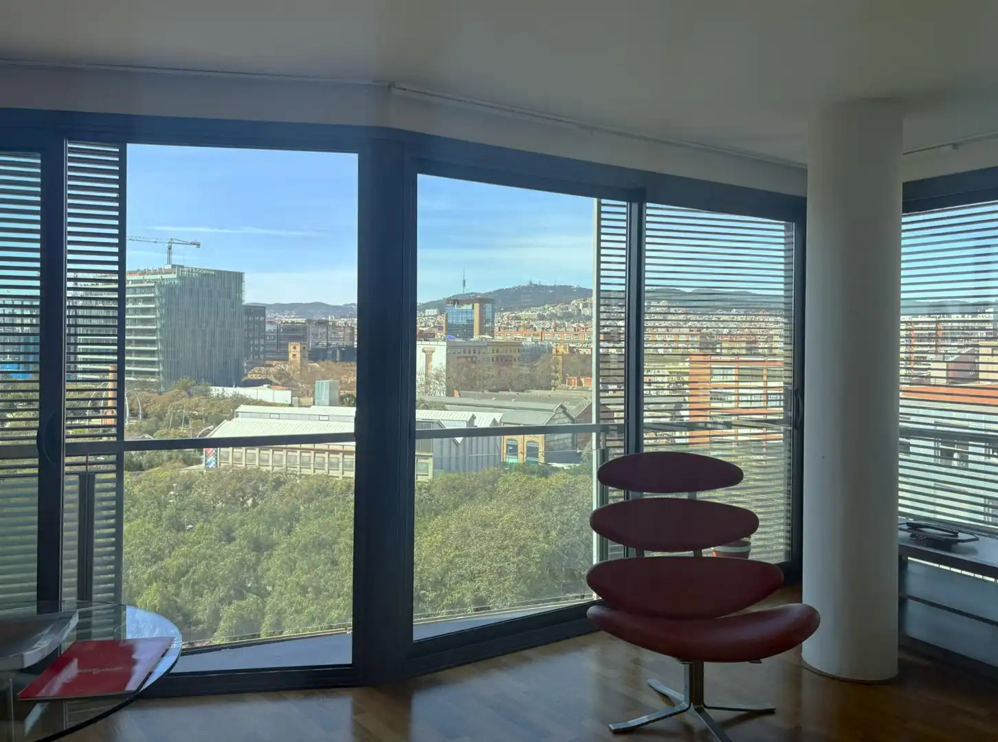 Wohnung zum Verkauf in Barcelona mit Balkon
