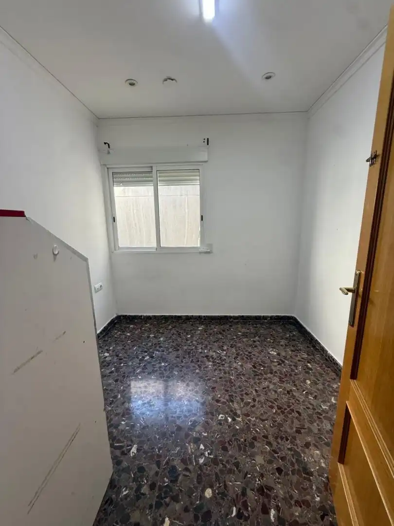 Habitación de Ático en venta en Alzira con Terraza y Alarma