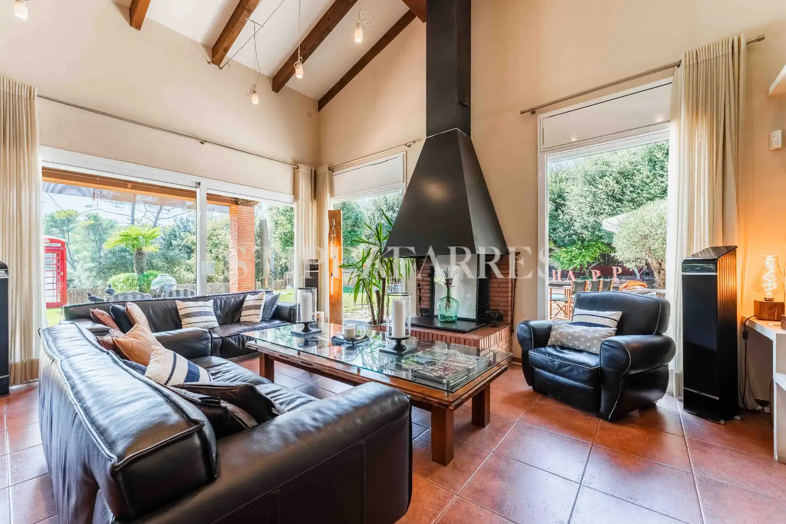 Jardí de Casa o xalet en venda en Barcelona amb Aire condicionat, Calefacció i Jardí privat