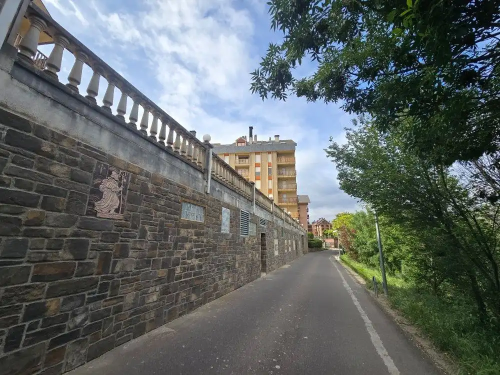 Vista exterior de Garaje de alquiler en Jaca