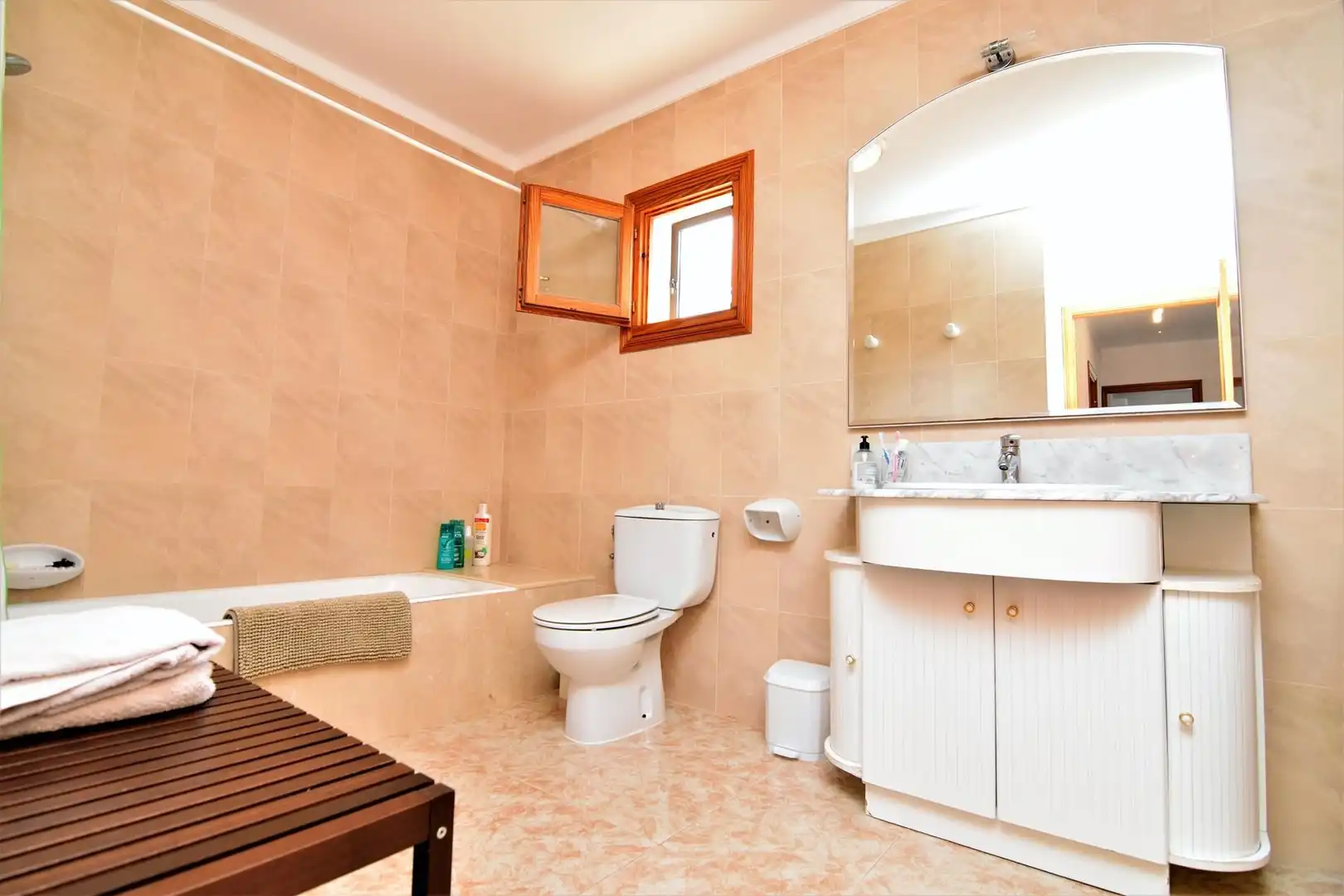 Badezimmer von Haus oder Chalet zur Miete in Artà mit Klimaanlage, Heizung und Terrasse