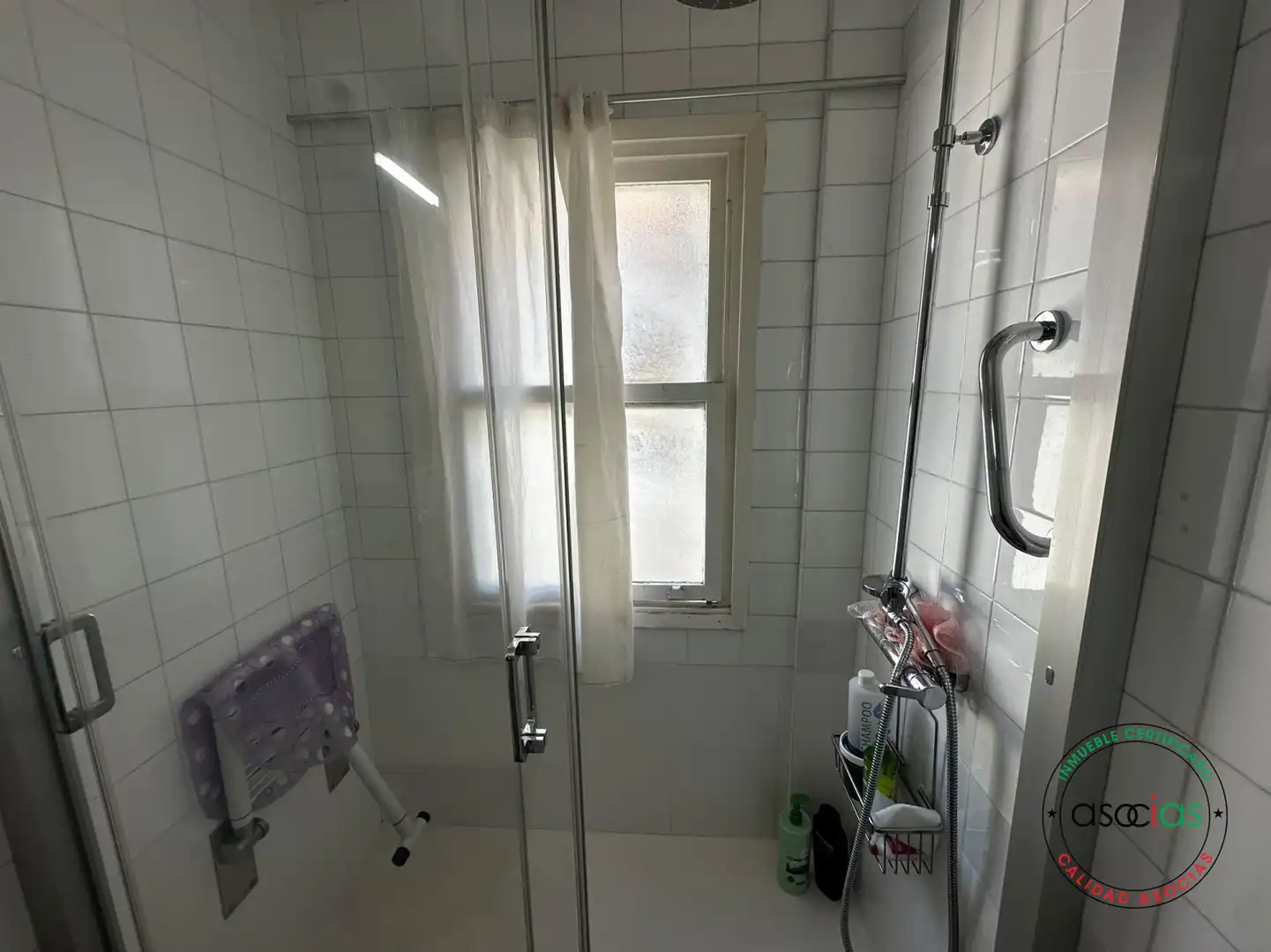 Bany de Pis en venda en Gijón  amb Calefacció i Parquet