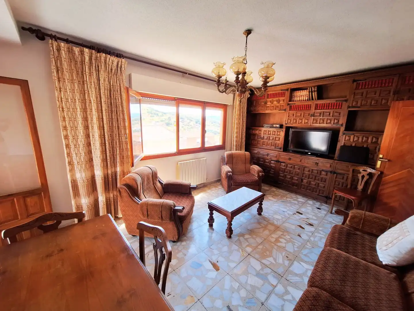 Sala de estar de Casa o chalet en venta en El Hoyo de Pinares  con Calefacción, Terraza y Trastero