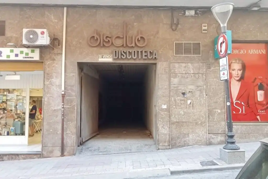 Local comercial en venda a Calle Constitución, imagen 5