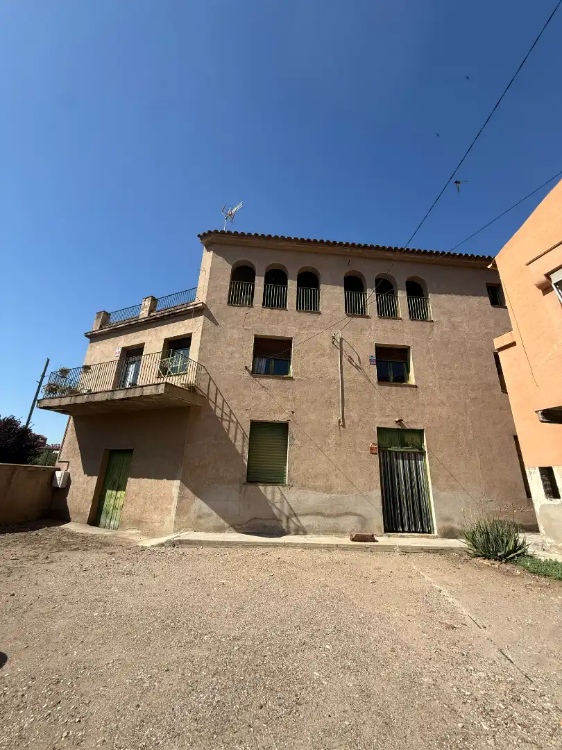 Vista exterior de Casa o chalet en venta en Rubí con Jardín privado, Terraza y Balcón