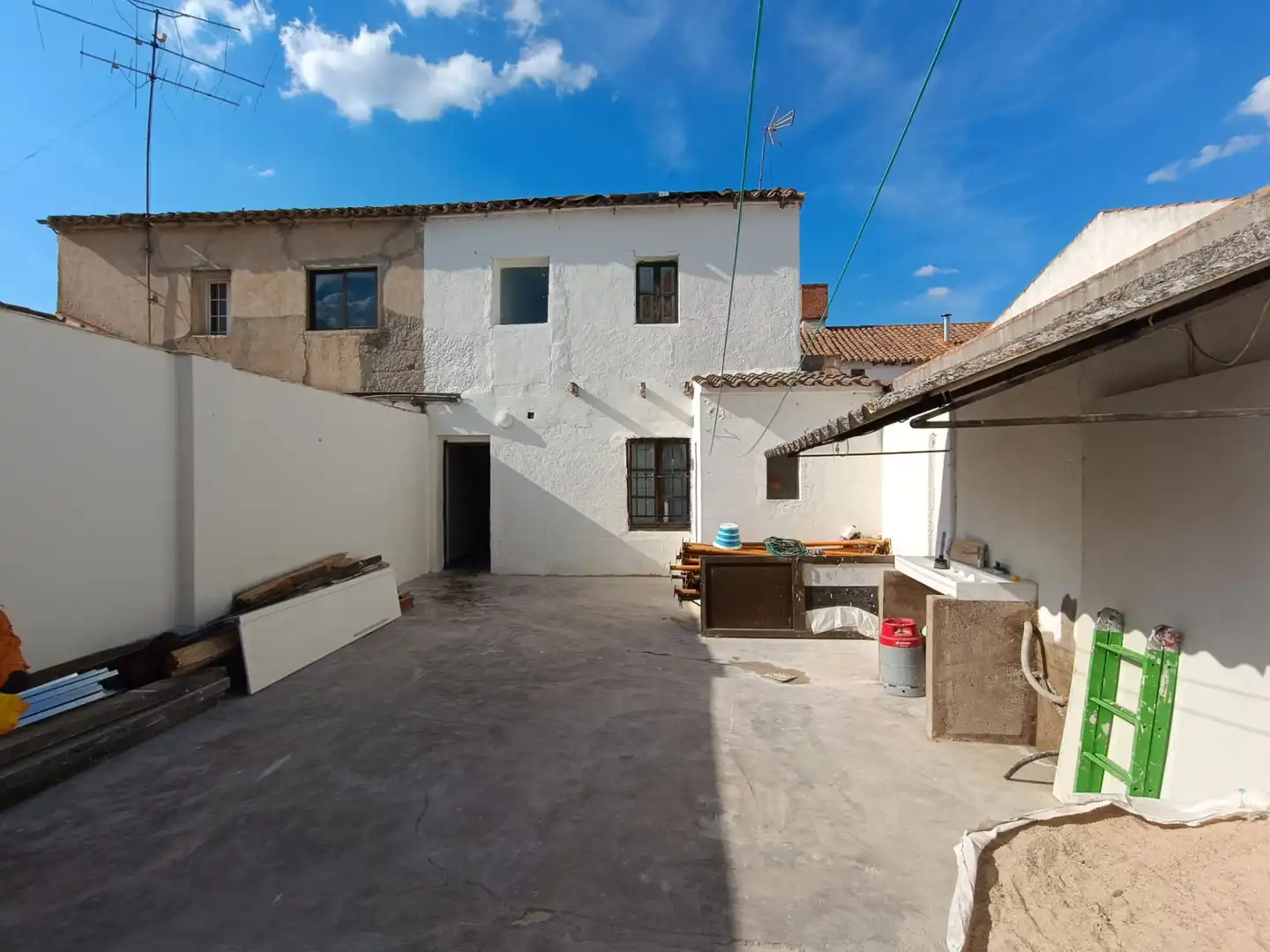 Exterior view of Detached homes for sale in Alcaudete de la Jara, Toledo