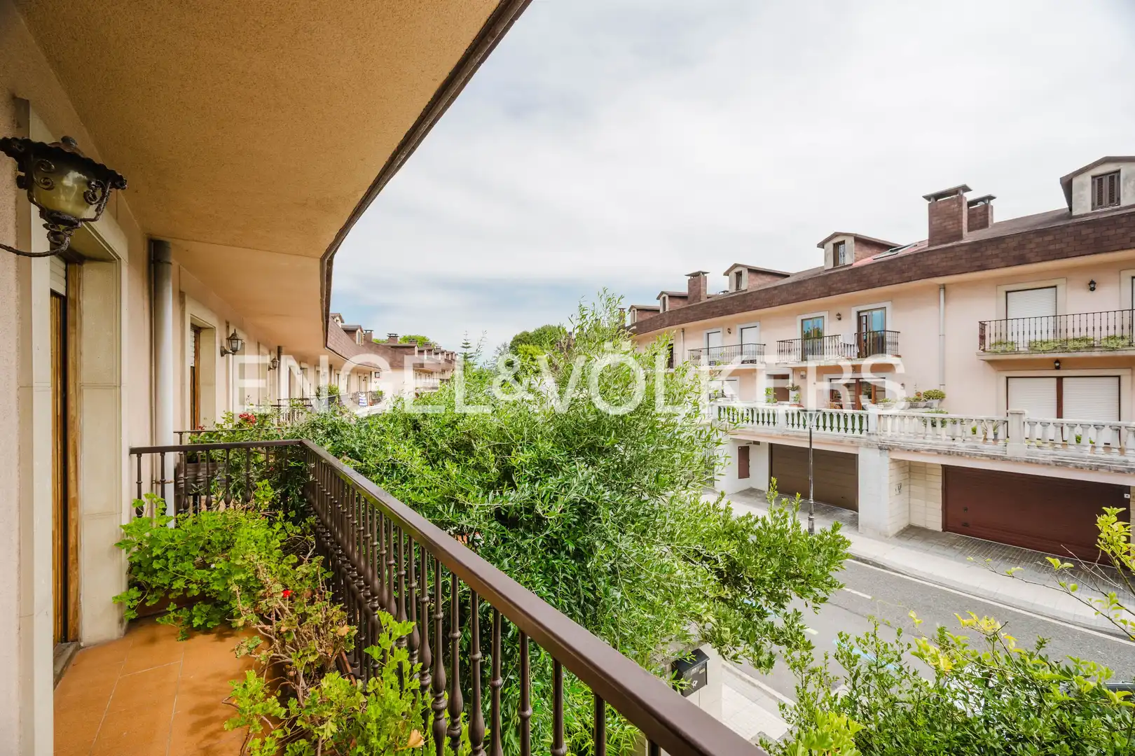 Terrassa de Casa adosada en venda en Donostia - San Sebastián  amb Calefacció, Jardí privat i Balcó