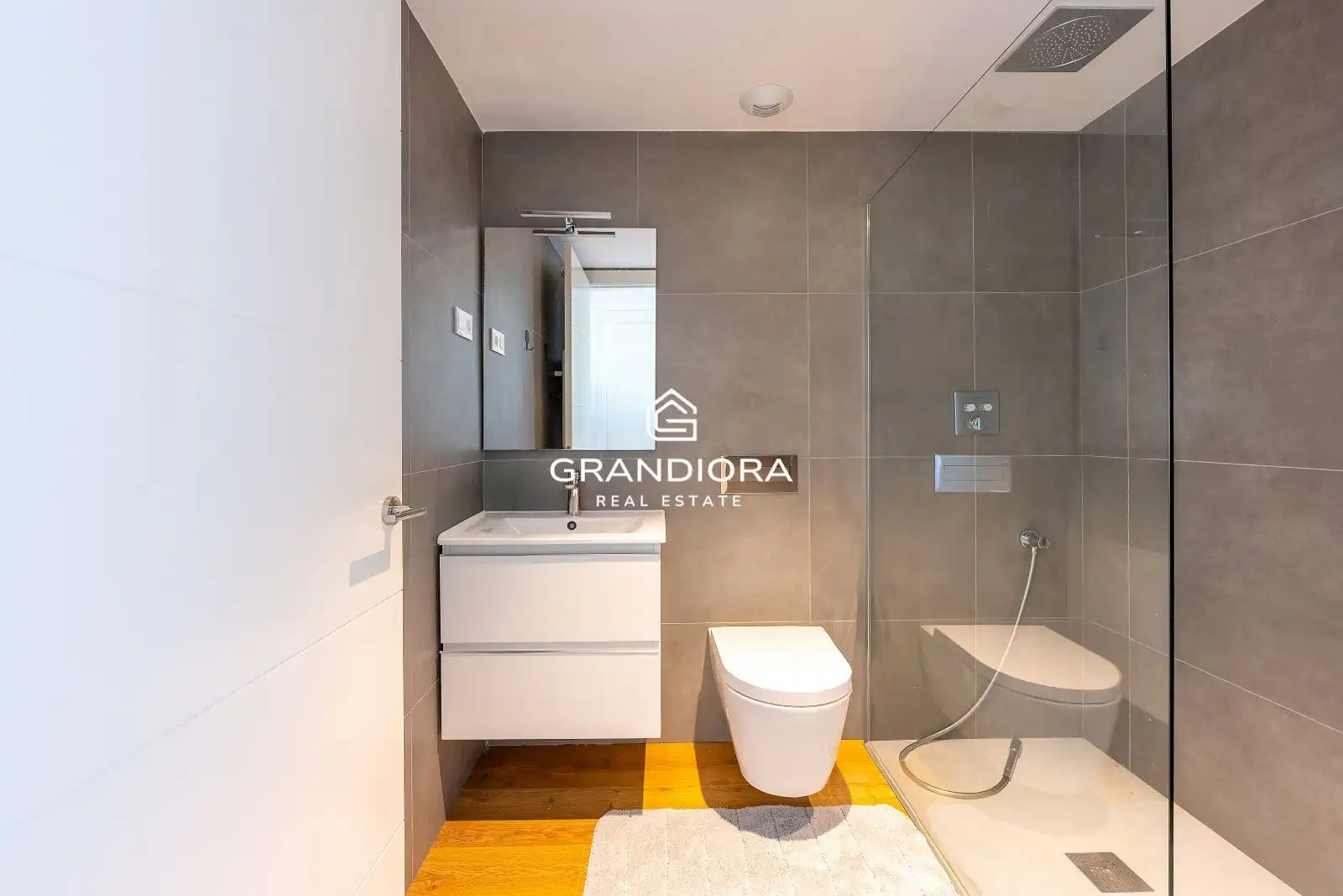 Bathroom of Attic for sale in Mataró  with Air Conditioner, Terrace and Swimming Pool