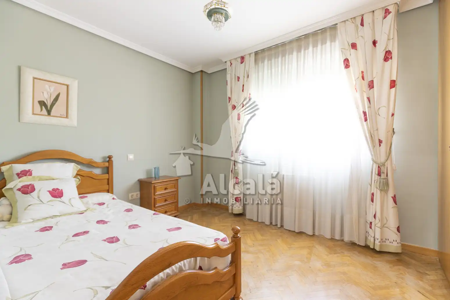 Bedroom of Houses for sale in Alcalá de Henares  with Air Conditioner, Heating and Parquet flooring