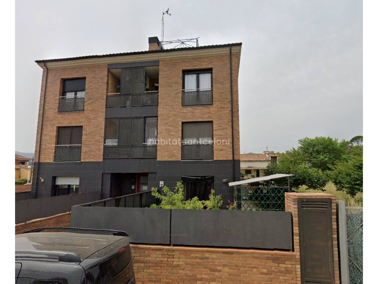 Exterior view of Duplex for sale in Riells i Viabrea  with Terrace and Balcony