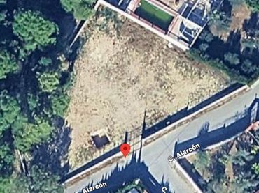 Terreno residencial en venta en Calle Alarcón