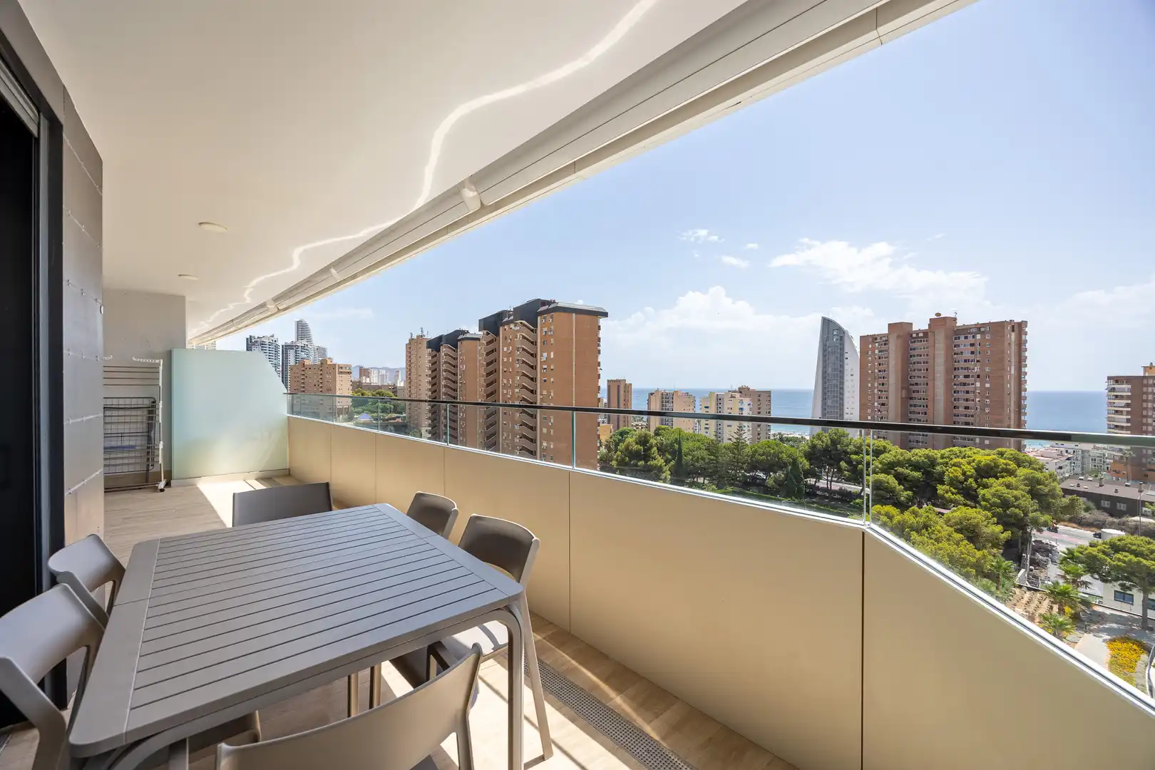 Terraza de Apartamento en venta en Benidorm con Trastero, Piscina y Amueblado