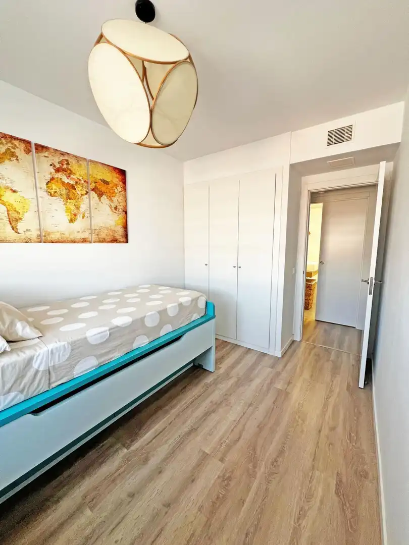 Habitación de Apartamento en venta en Valencia con Calefacción, Jardín privado y Terraza