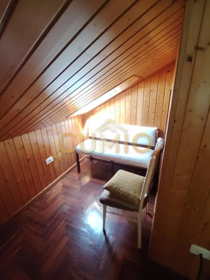 Casa o chalet de alquiler en Nigrán con Calefacción, Jardín privado y Amueblado