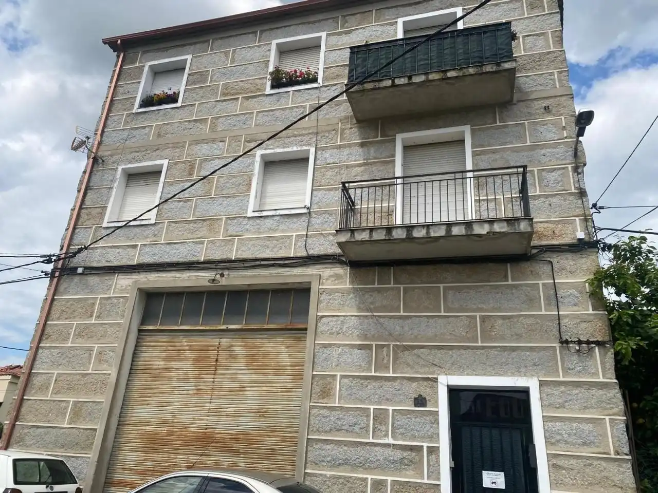 Vista exterior de Piso en venta en Ourense Capital  con Balcón