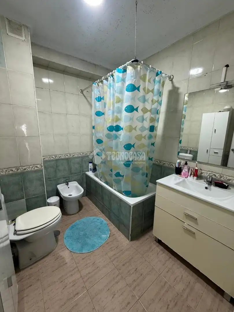 Badezimmer von Wohnung zum Verkauf in Huelva mit Heizung