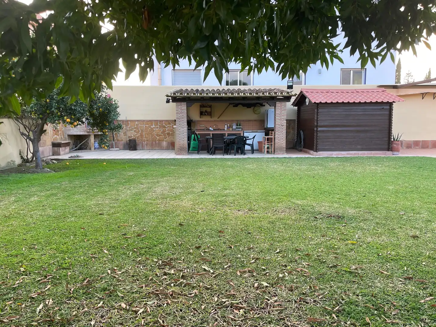 Jardín de Casa o chalet en venta en Fuengirola con Aire acondicionado, Jardín privado y Parquet
