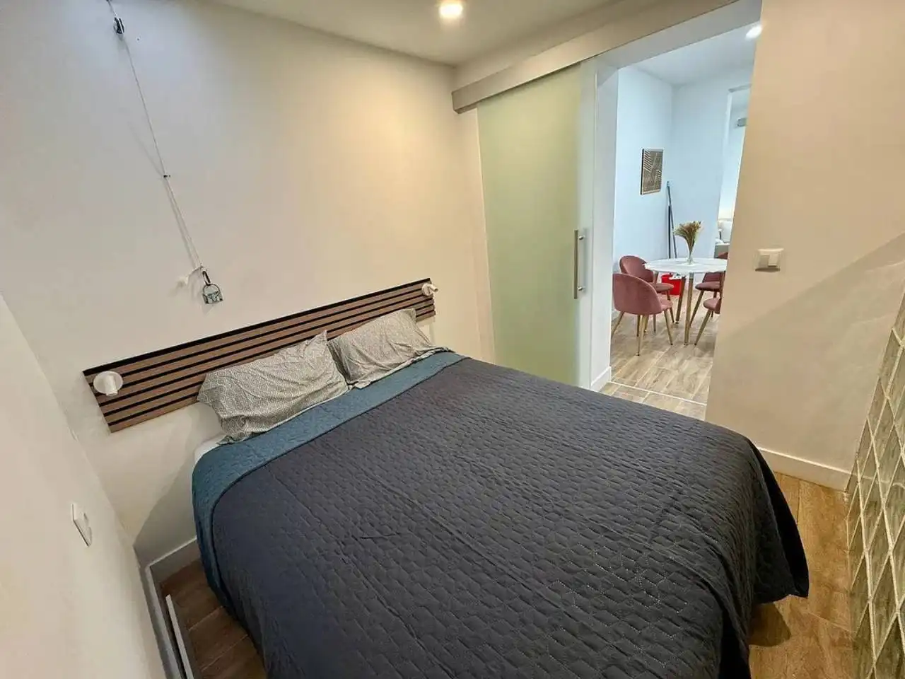 Dormitori de Estudi en venda en Sant Feliu de Llobregat amb Aire condicionat, Calefacció i Parquet