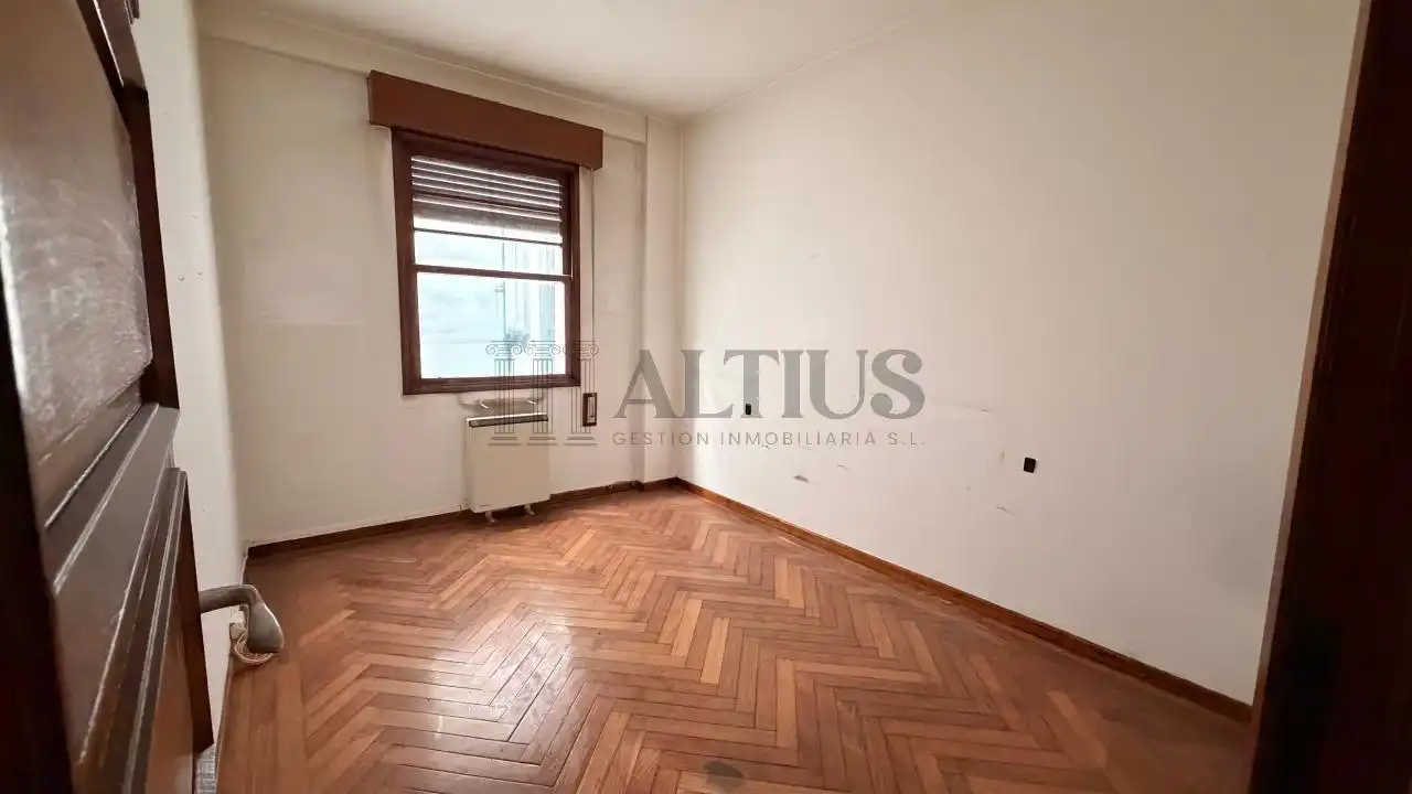 Bedroom of Flat for rent in Santiago de Compostela   with Heating