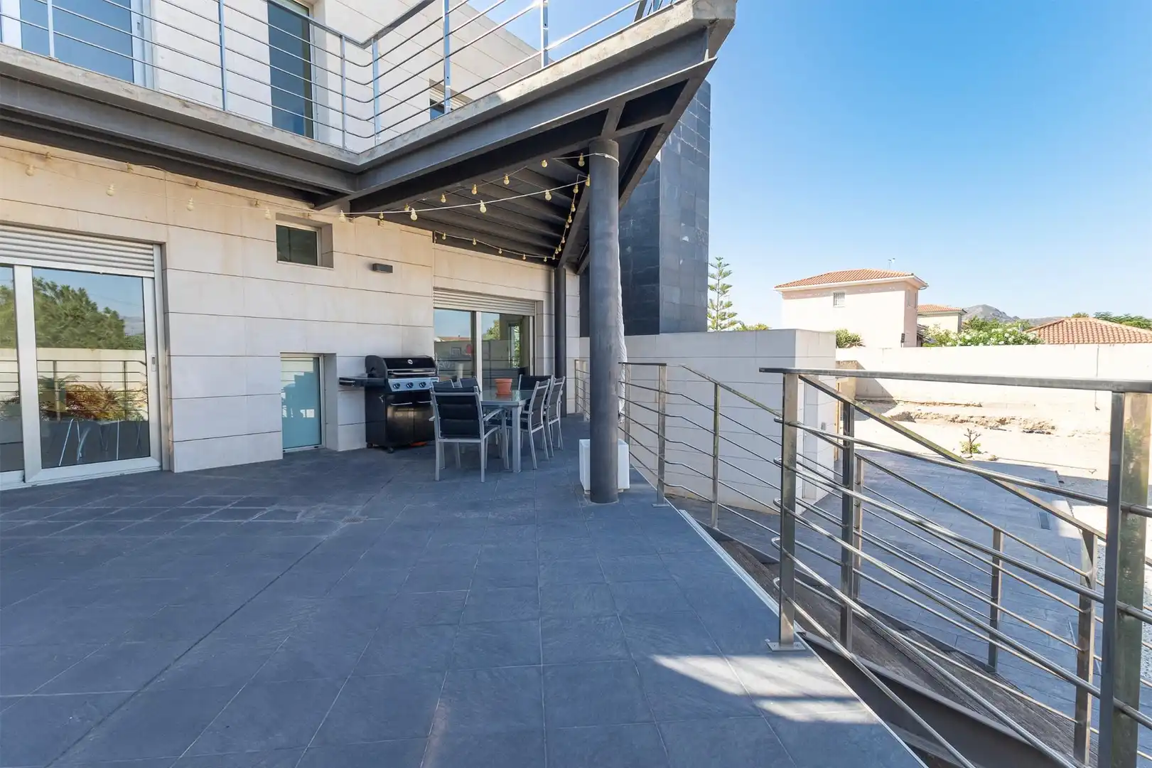 Terrassa de Casa o xalet en venda en Alicante / Alacant amb Aire condicionat, Calefacció i Jardí privat